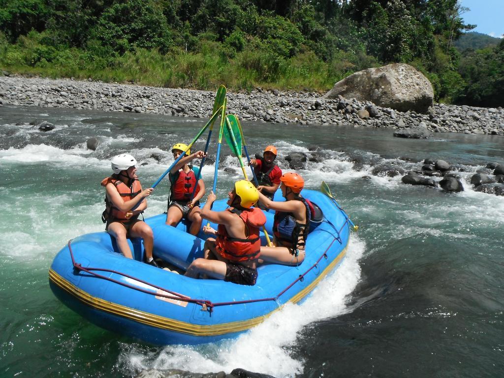 Spanish By The River - Turrialba Buitenkant foto